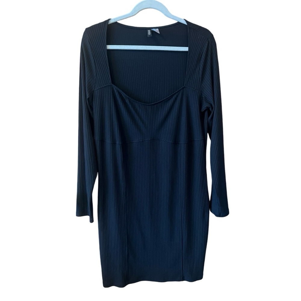 H&M Divided Ribbed Sweetheart Neckline Bodycon Dress